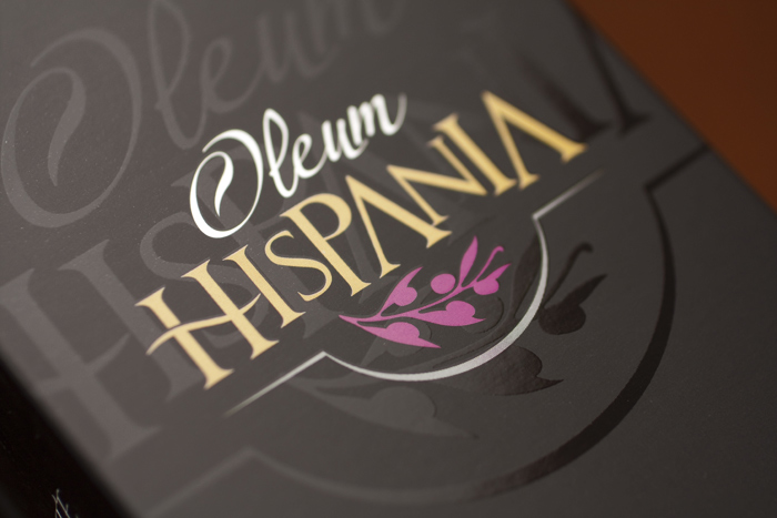 Packaging exclusivo para aceite Oleum Hispania