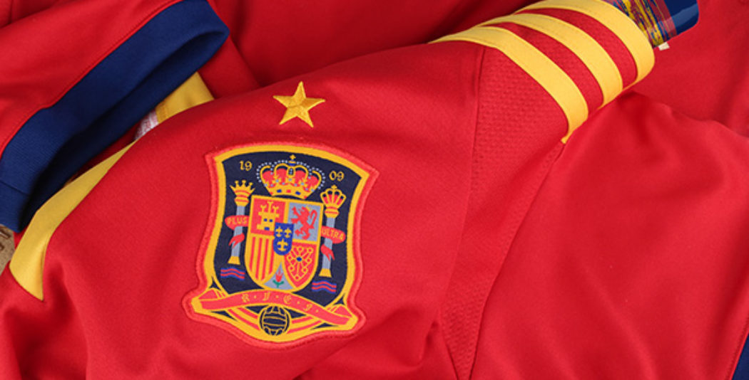 Al Margen diseñará el packaging de aceite de la Roja