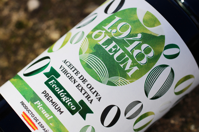 Nuevo packaging aceite 1948 Óleum