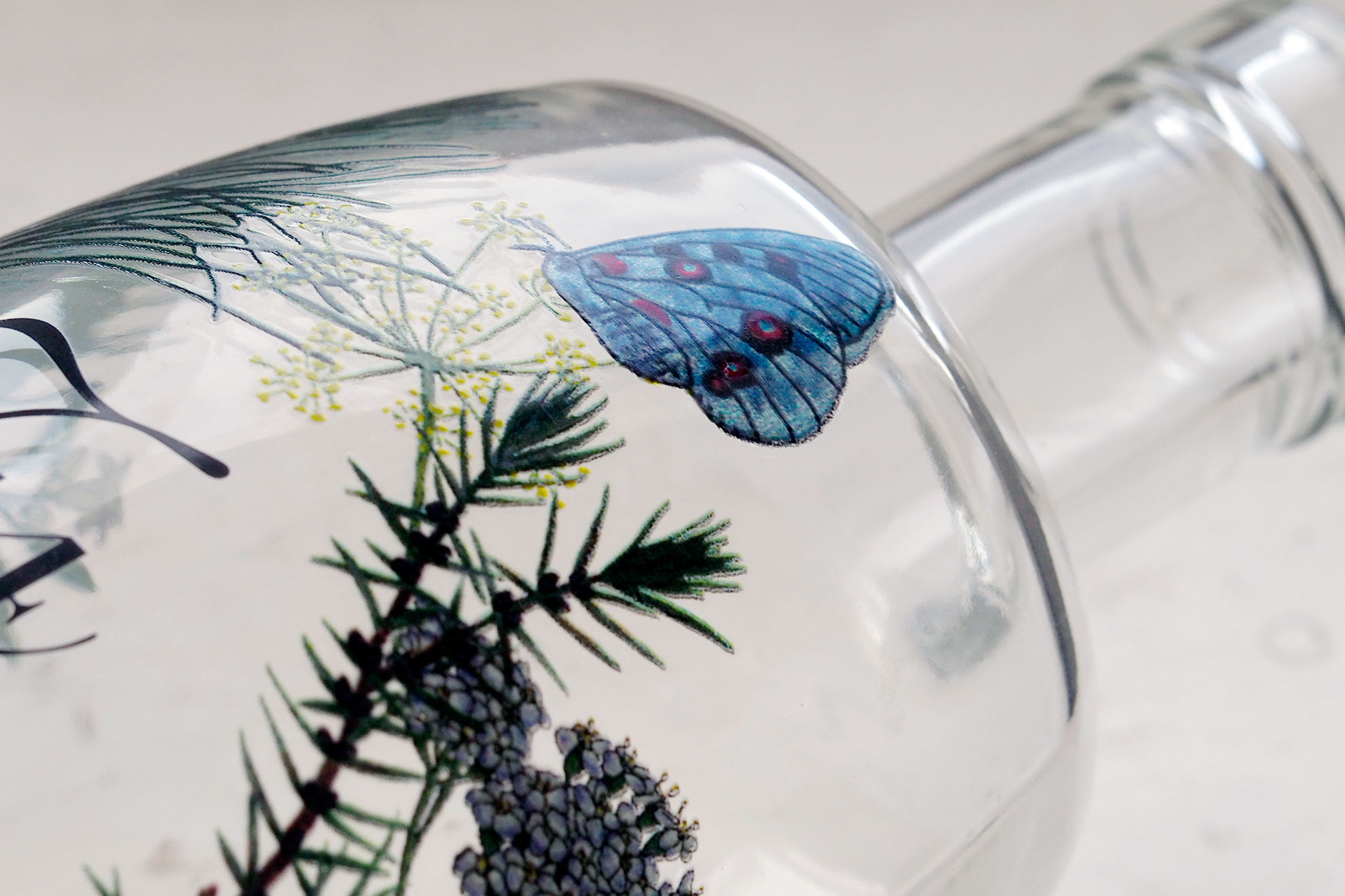 Paradisus Finca Tossal. Diseño de packaging gourmet para aceite de oliva. Serigrafia de botella.