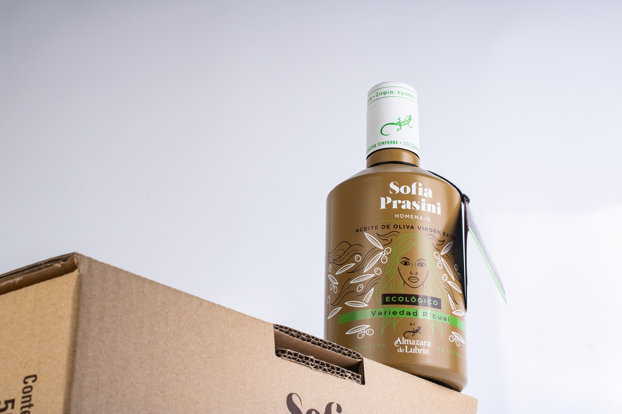 Diseno_botella_aceite_oliva_sofia_prasini