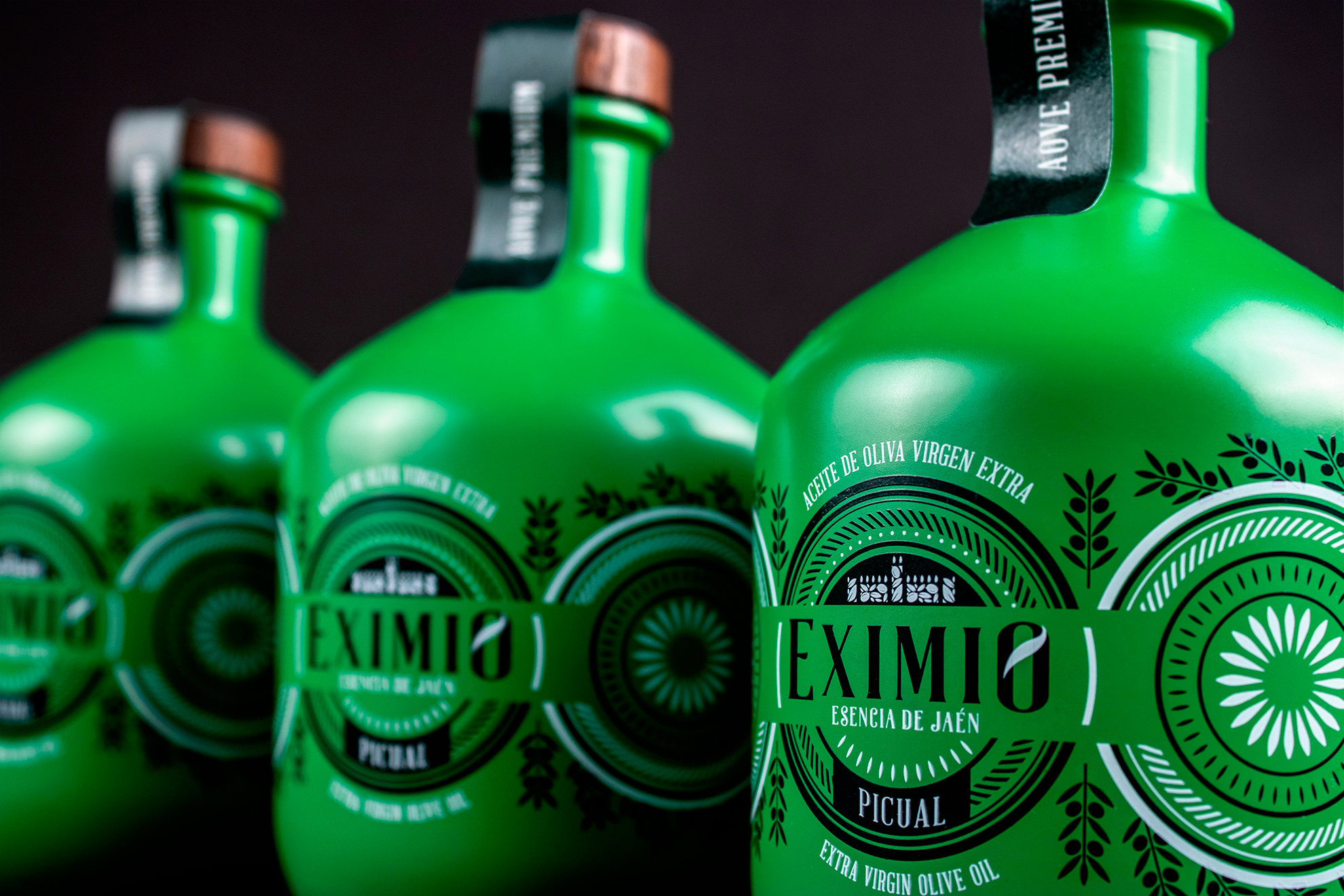 Eximio diseño aceite IGP Jaén