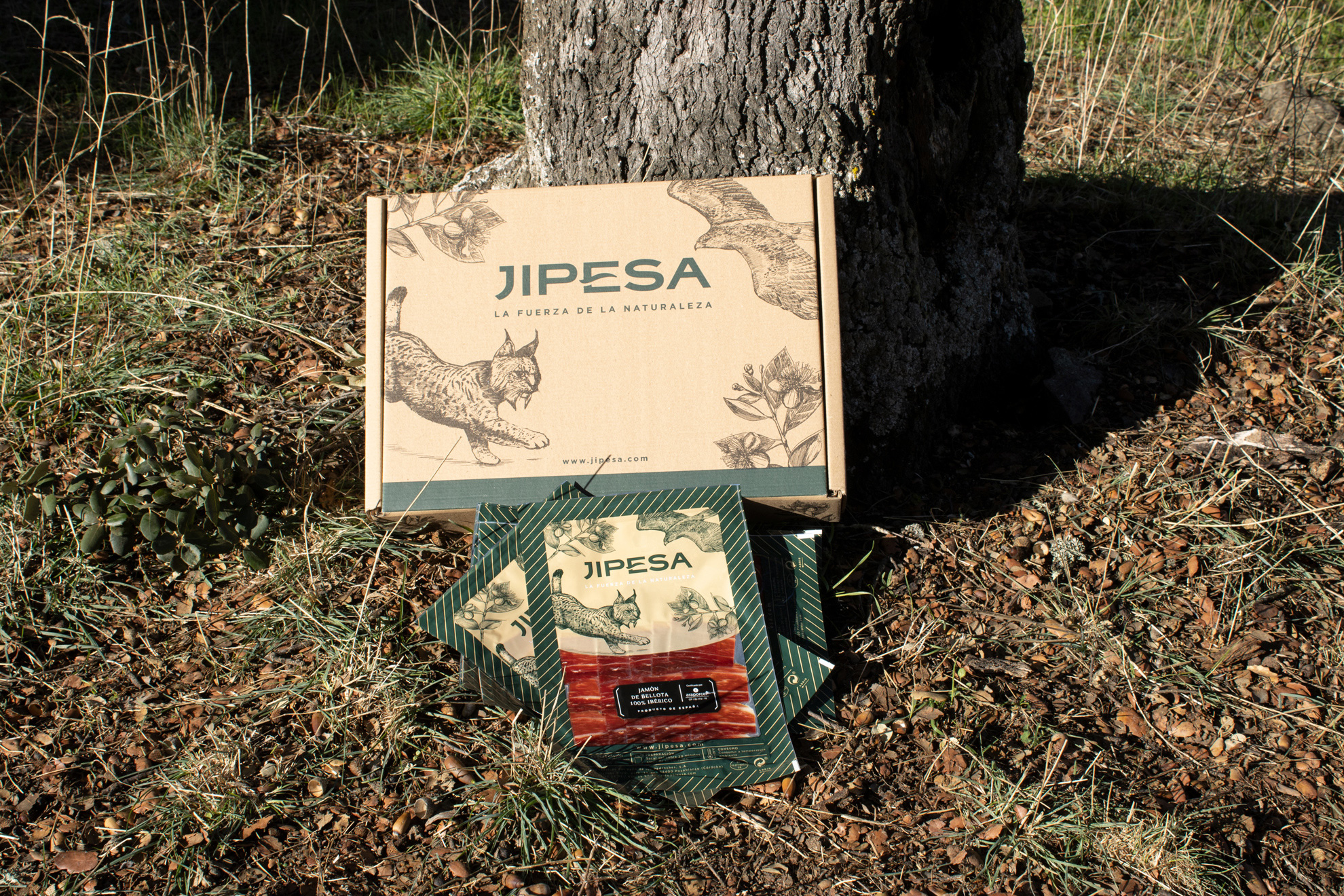 Diseño de packaging premium para jamón y embutidos 